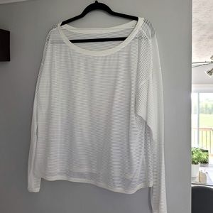 Lululemon Lean in Long white long sleeve workout top
